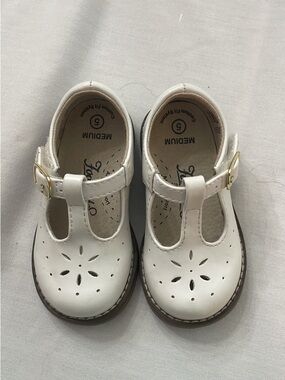 FootMates White T-Strap Mary Jane Girls' Dress Shoes